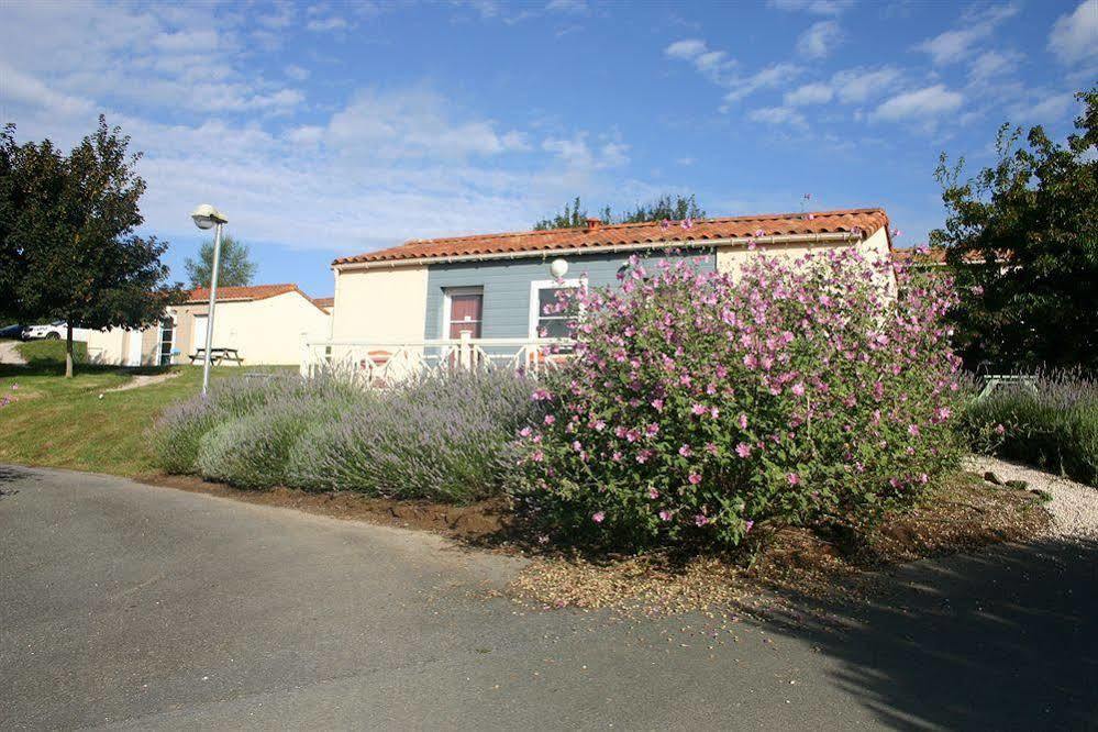 Olydea Les Epesses Hotel Exterior photo